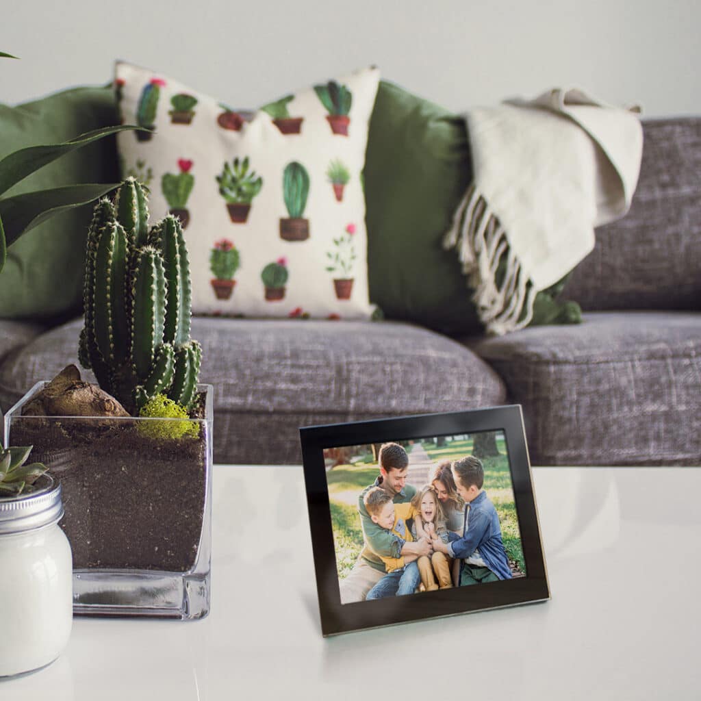 Frame those camera pics with Snapfish for under £10