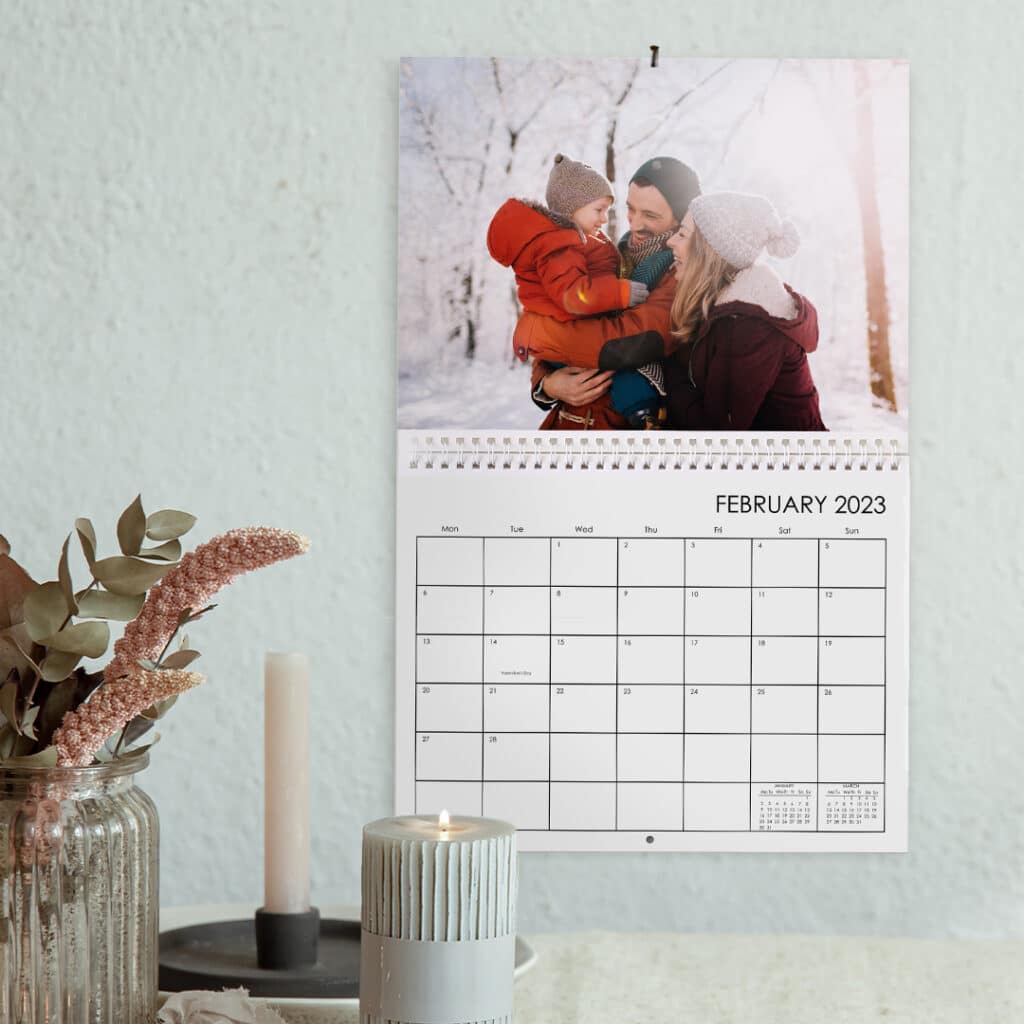 Wall calendar hung up