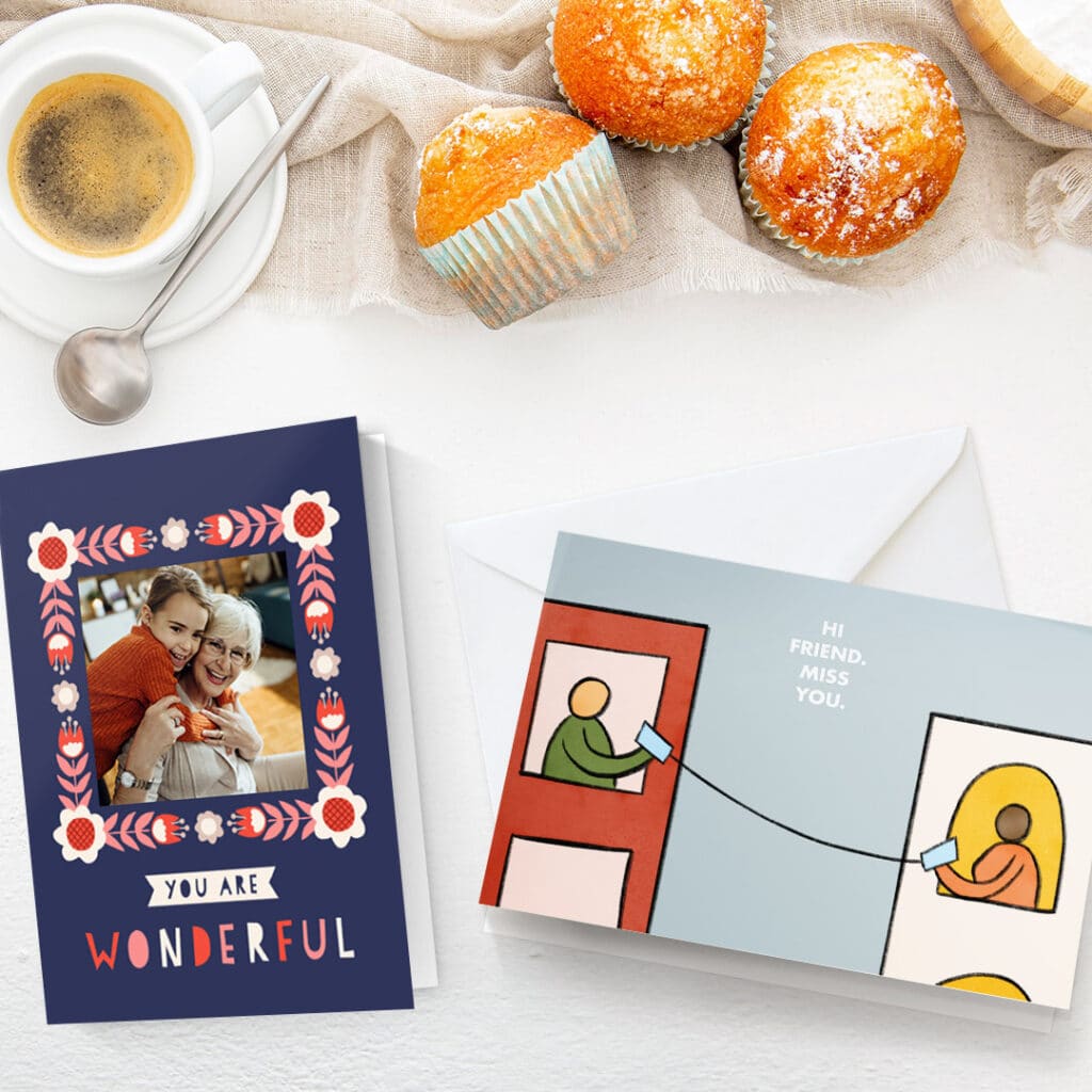 Print pictures onto special greeting cards easily