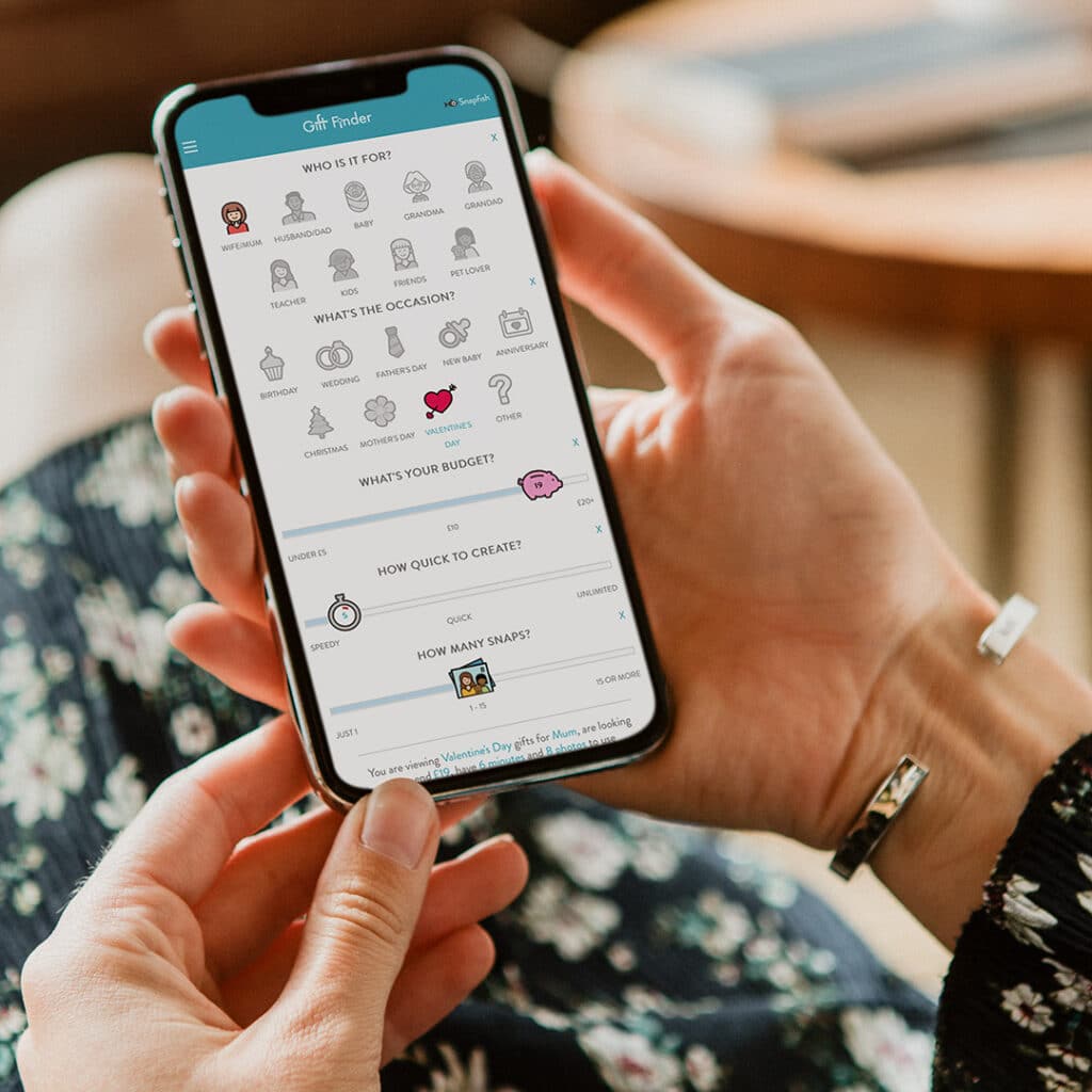 Use Snapfish GiftFinder to search for the ideal gifts for friends + loved ones