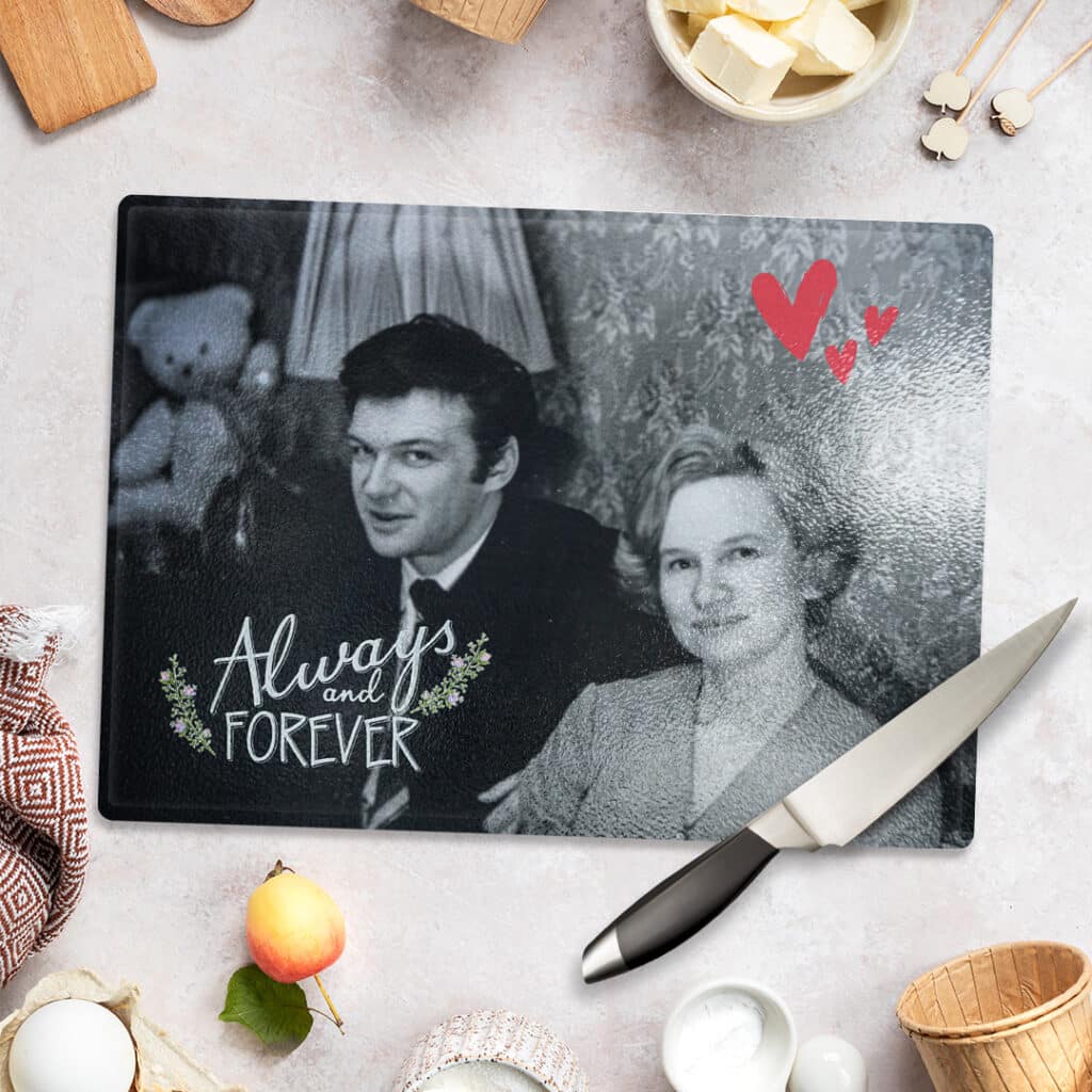 Chopping board with a knife